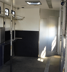 rubber-transportband-wandbekleding-paardentrailer-bosrubber