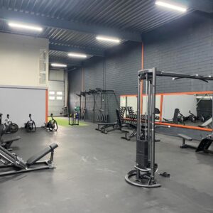 obdam-fitnessvloer-sportschoolvloer-puzzeltegel-bosrubber
